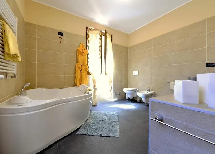 アパート Larioview アルジェーニョ