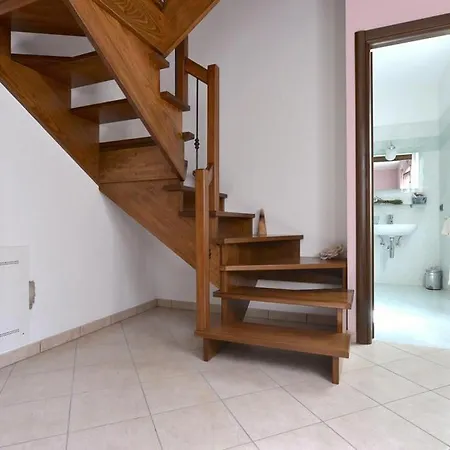 Larioview Apartment *